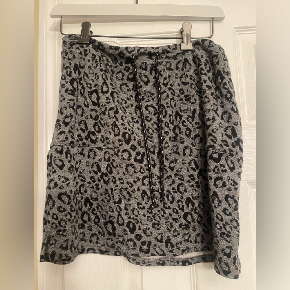 Sundry cheetah print skirt $59 medium stretchy jersey Anthropologie